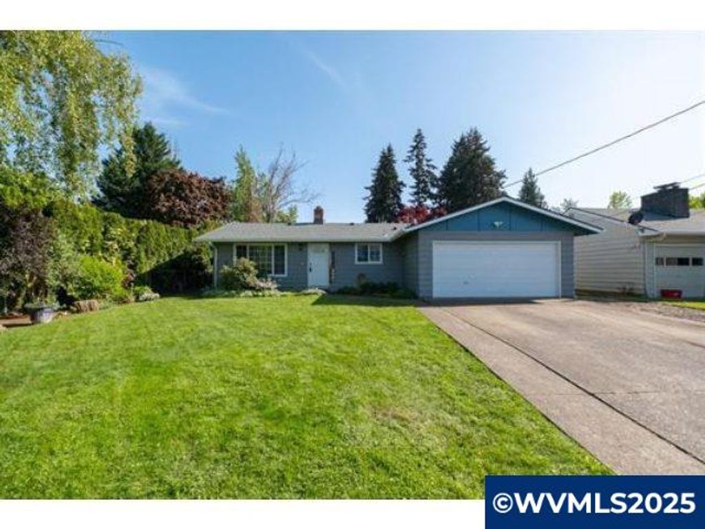 4722 Indiana Av NE, Salem, OR 97305