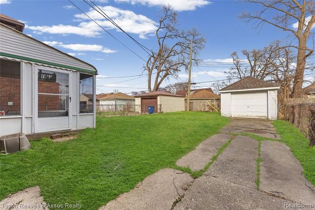19138 San Juan Drive, Detroit, MI 48221