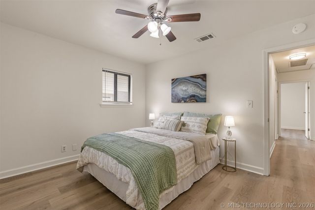 12152 E 21st Court, Tulsa, OK 74129