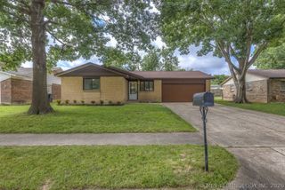 12152 E 21st Court, Tulsa, OK 74129