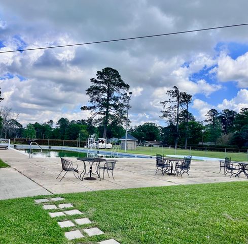 918 Birch Dr, Deridder, LA 70634