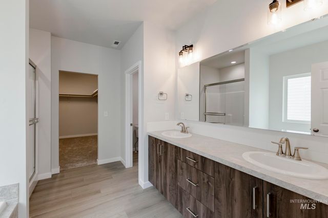 13638 Redway Ct, Caldwell, ID 83607