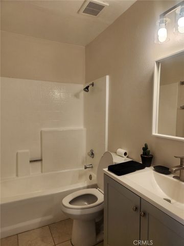 1251 S Meadow Lane 185, Colton, CA 92324