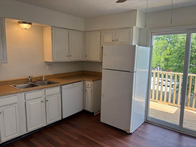 2828 Yellowstone Parkway, Lexington, KY 40517