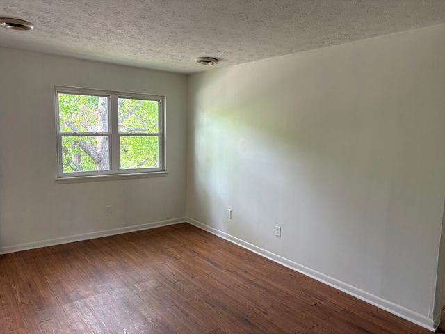 2828 Yellowstone Parkway, Lexington, KY 40517