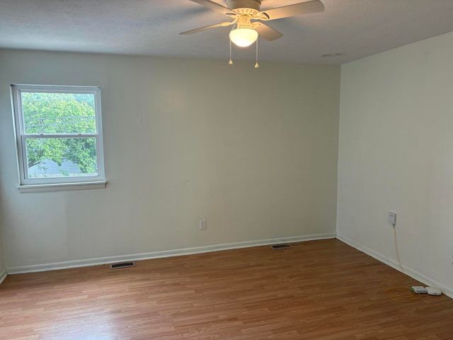2828 Yellowstone Parkway, Lexington, KY 40517
