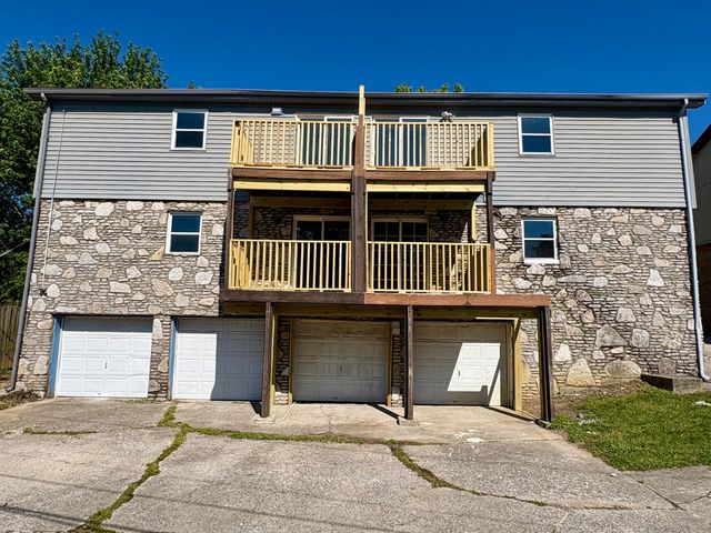 2828 Yellowstone Parkway, Lexington, KY 40517