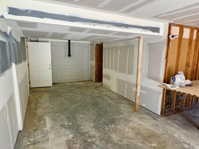 2828 Yellowstone Parkway, Lexington, KY 40517