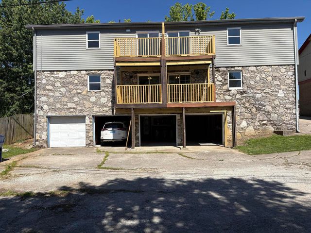 2828 Yellowstone Parkway, Lexington, KY 40517