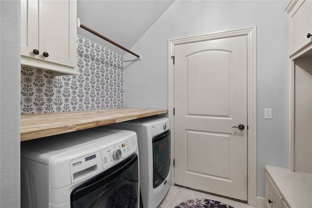 4222 E Troon Drive, Fayetteville, AR 72701