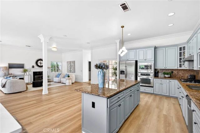 137 The Masters Circle, Costa Mesa, CA 92627