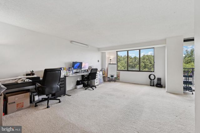 5225 POOKS HILL RD #1120N, Bethesda, MD 20814