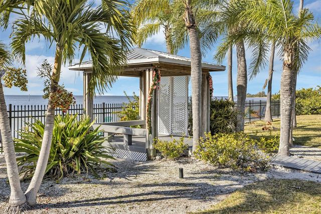 1115 SEAGRAPE DRIVE, Ruskin, FL 33570