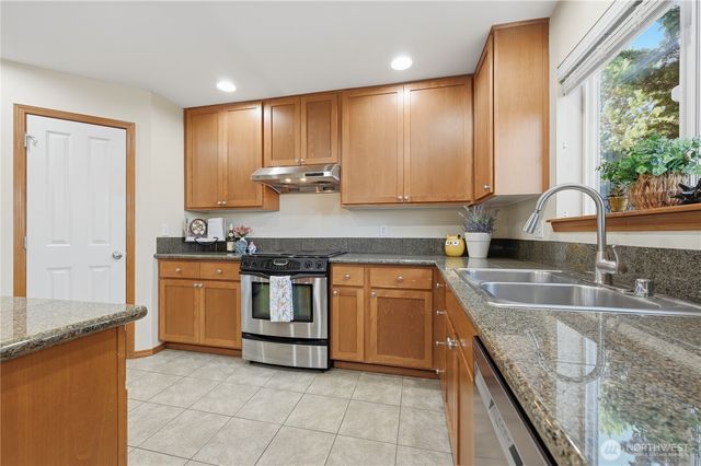 5729 119th Street SE, Snohomish, WA 98296