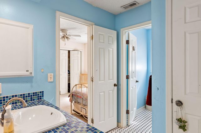 679 King Street, Mount Pleasant, SC 29464