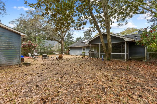 679 King Street, Mount Pleasant, SC 29464