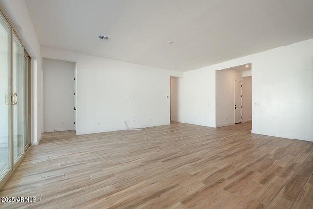 40165 N Alameda Drive, San Tan Valley, AZ 85140