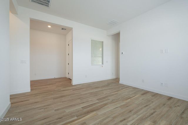 40165 N Alameda Drive, San Tan Valley, AZ 85140