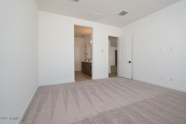 40165 N Alameda Drive, San Tan Valley, AZ 85140