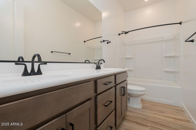 40165 N Alameda Drive, San Tan Valley, AZ 85140