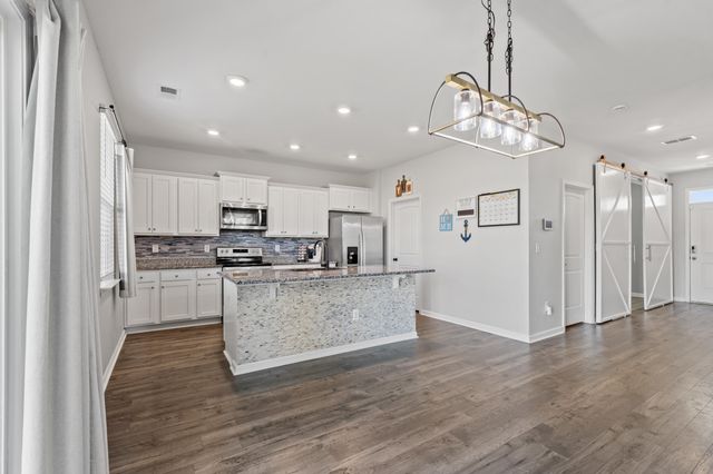 420 Sunforest Way, Conway, SC 29526