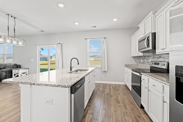 420 Sunforest Way, Conway, SC 29526