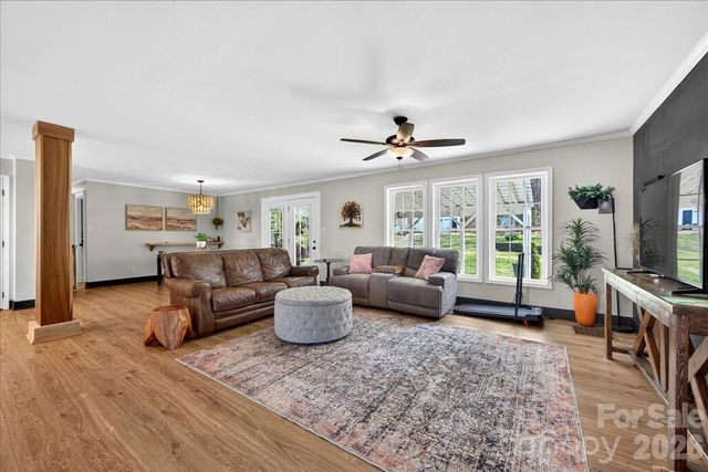 4624 S Olivers Cross Road, Maiden, NC 28650