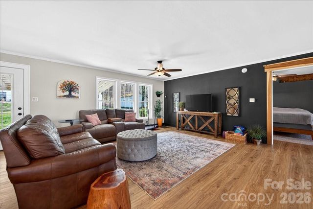 4624 S Olivers Cross Road, Maiden, NC 28650