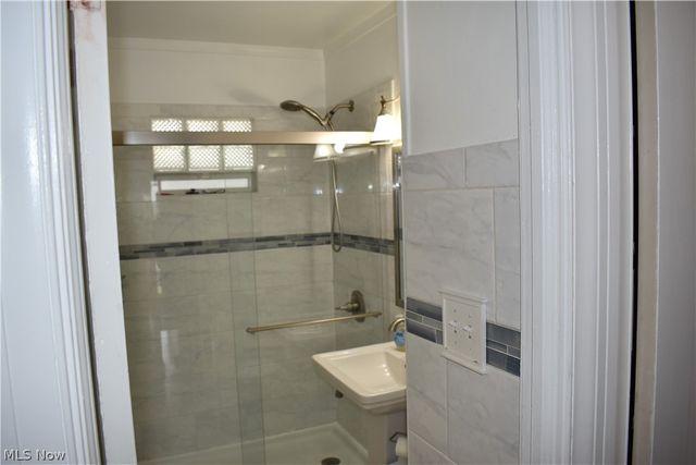 11817 Brighton Avenue, Cleveland, OH 44111