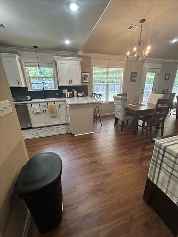 4120 N Hartford Avenue, Russellville, AR 72802