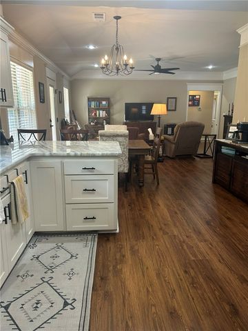 4120 N Hartford Avenue, Russellville, AR 72802