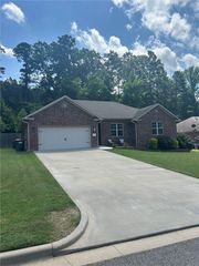 4120 N Hartford Avenue, Russellville, AR 72802
