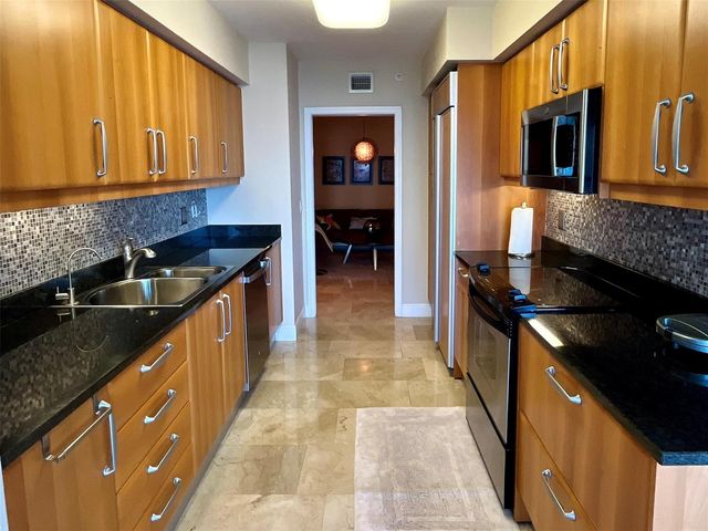 16500 Collins Avenue 2052, Sunny Isles Beach, FL 33160