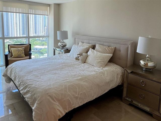 16500 Collins Avenue 2052, Sunny Isles Beach, FL 33160