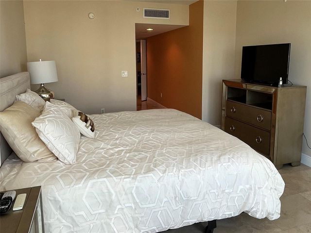 16500 Collins Avenue 2052, Sunny Isles Beach, FL 33160
