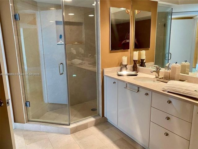 16500 Collins Avenue 2052, Sunny Isles Beach, FL 33160