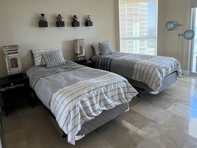 16500 Collins Avenue 2052, Sunny Isles Beach, FL 33160