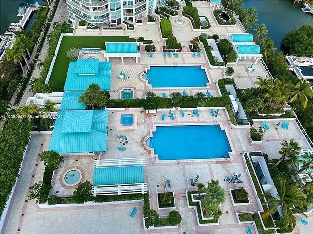 16500 Collins Avenue 2052, Sunny Isles Beach, FL 33160