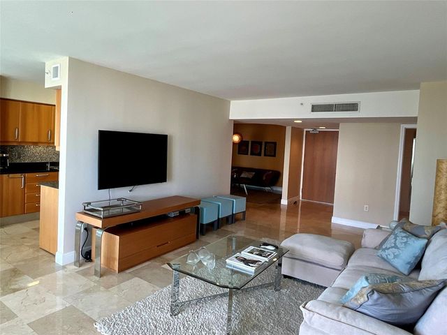 16500 Collins Avenue 2052, Sunny Isles Beach, FL 33160