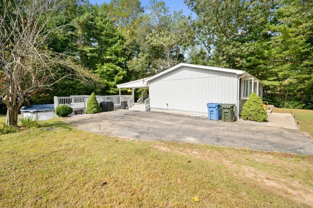 7 Cedar Lane, Norwich, CT 06360