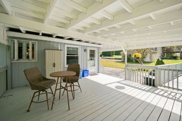7 Cedar Lane, Norwich, CT 06360