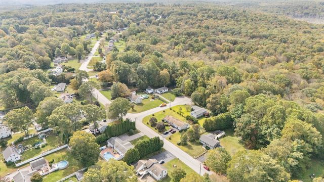 7 Cedar Lane, Norwich, CT 06360