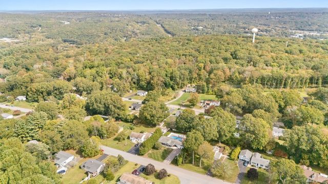 7 Cedar Lane, Norwich, CT 06360