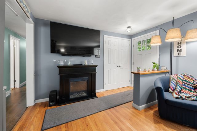 7 Cedar Lane, Norwich, CT 06360
