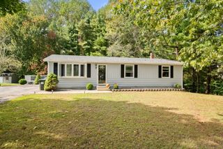 7 Cedar Lane, Norwich, CT 06360