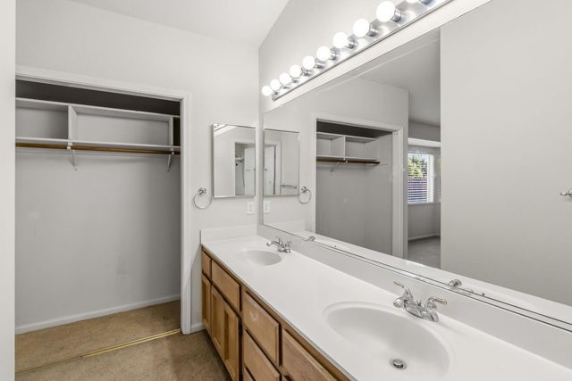 8585 Meandering Way, Antelope, CA 95843