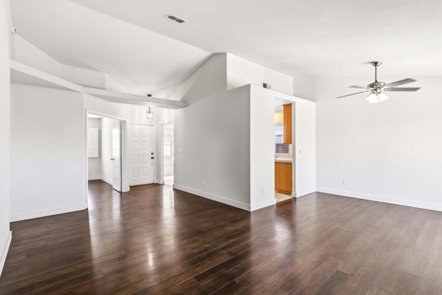 8585 Meandering Way, Antelope, CA 95843