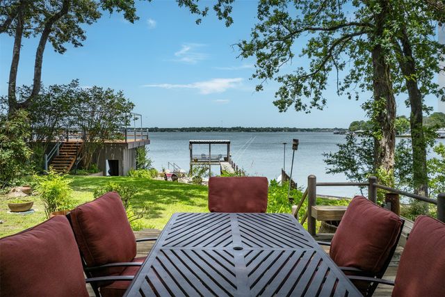 201 Edythe Dee Lane, Mabank, TX 75156