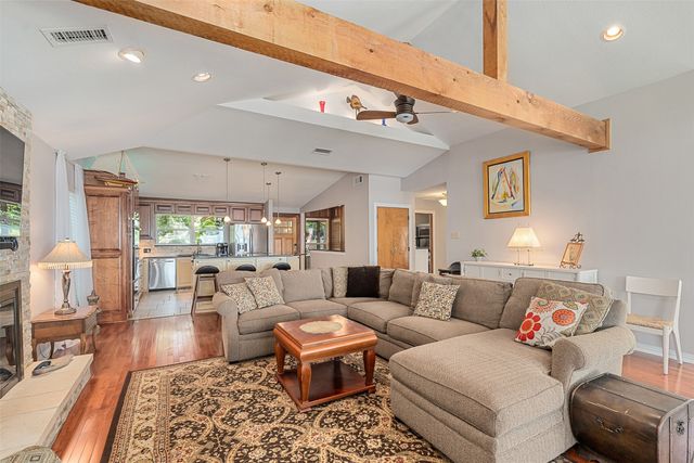 201 Edythe Dee Lane, Mabank, TX 75156