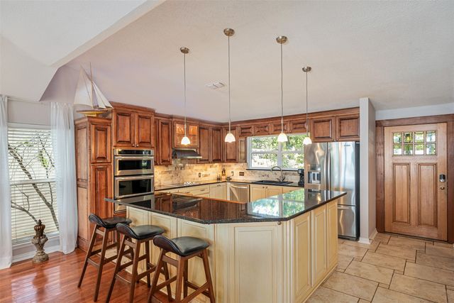 201 Edythe Dee Lane, Mabank, TX 75156